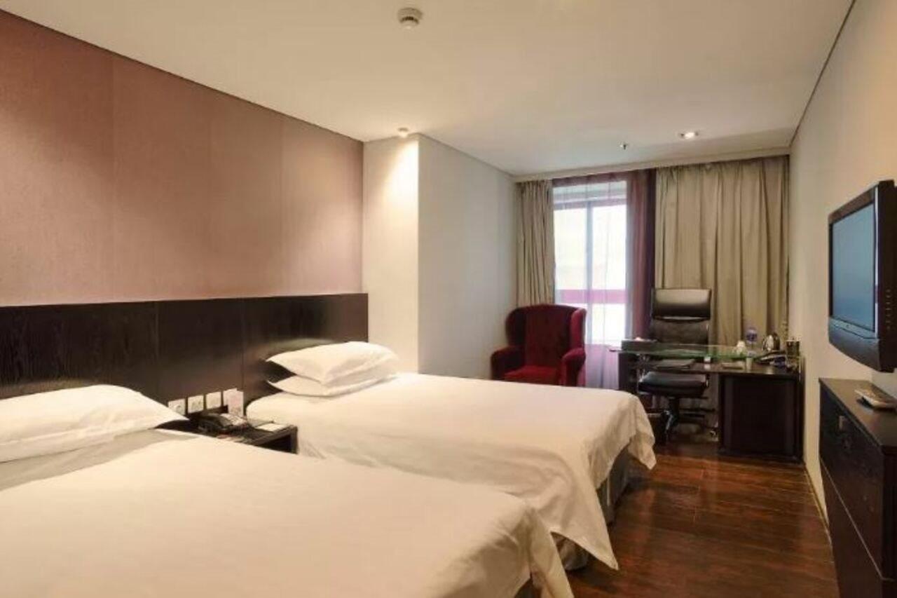 Fx Hotel Xujiahui - Shanghai Stadium Branch Экстерьер фото